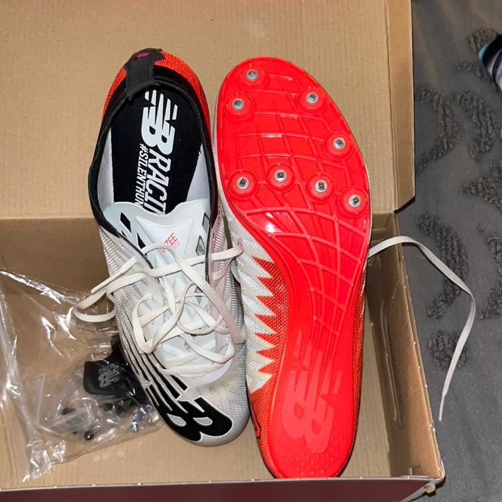 Mens indoor track shoes